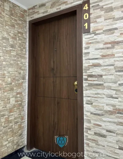 Fabrica Puertas de Seguridad y Puertas Blindadas en Bogota, Medellin, Barranquilla y Santa Marta, Colombia.