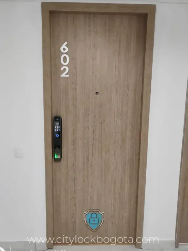 Fabrica Puertas de Seguridad y Puertas Blindadas en Bogota, Medellin, Barranquilla y Santa Marta, Colombia.
