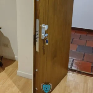 PUERTA DE SEGURIDAD NIVEL III  Con Cerradura de Punto